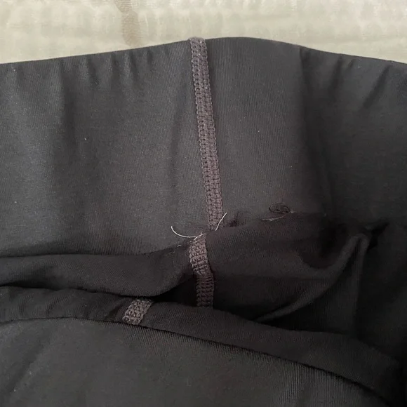 Colorful Fabletics shorts size medium and used quite a bit but in great shape - Picture 5 of 5